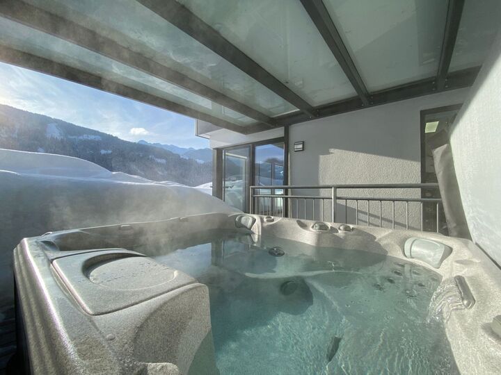 2-Bed House with Mountain View in Lienz, Sleeps 4, 1136, Strassen, Austria