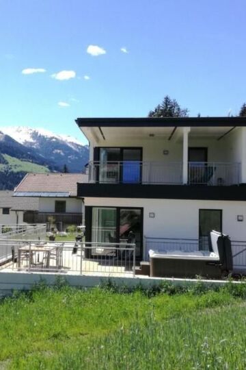 2-Bed House with Mountain View in Lienz, Sleeps 4, 1136