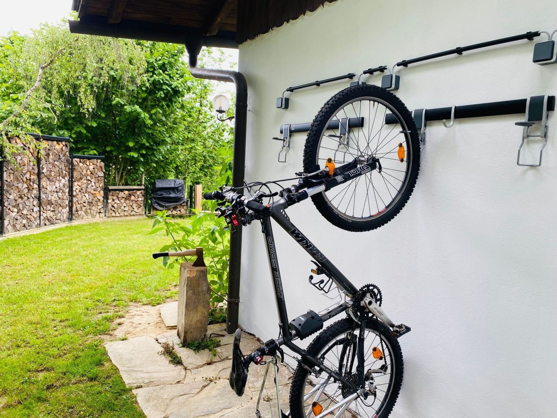 Gorgeous 3-Bed House in Deutschlandsberg, Sleeps 7, 1109