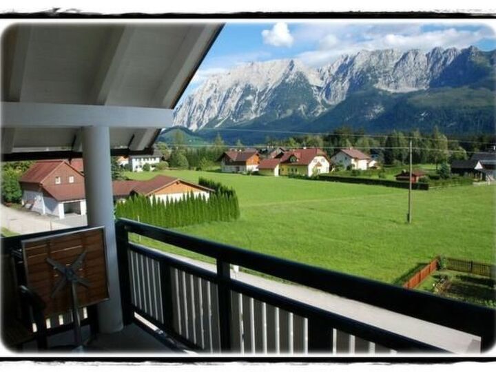 1-Bed Apartment with Mountain View in Liezen, Sleeps 4, 1115