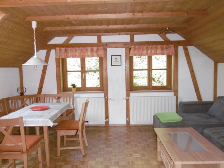 2-Bed Apartment in Bregenz, Sleeps 4, 1035