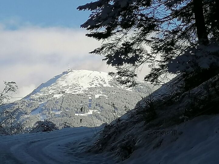 2-Bed Apartment in Innsbruck-Land, Sleeps 4, 1139