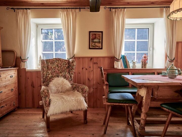 2-Bed House with Mountain View in Steyr-Land, Sleeps 6, 1004