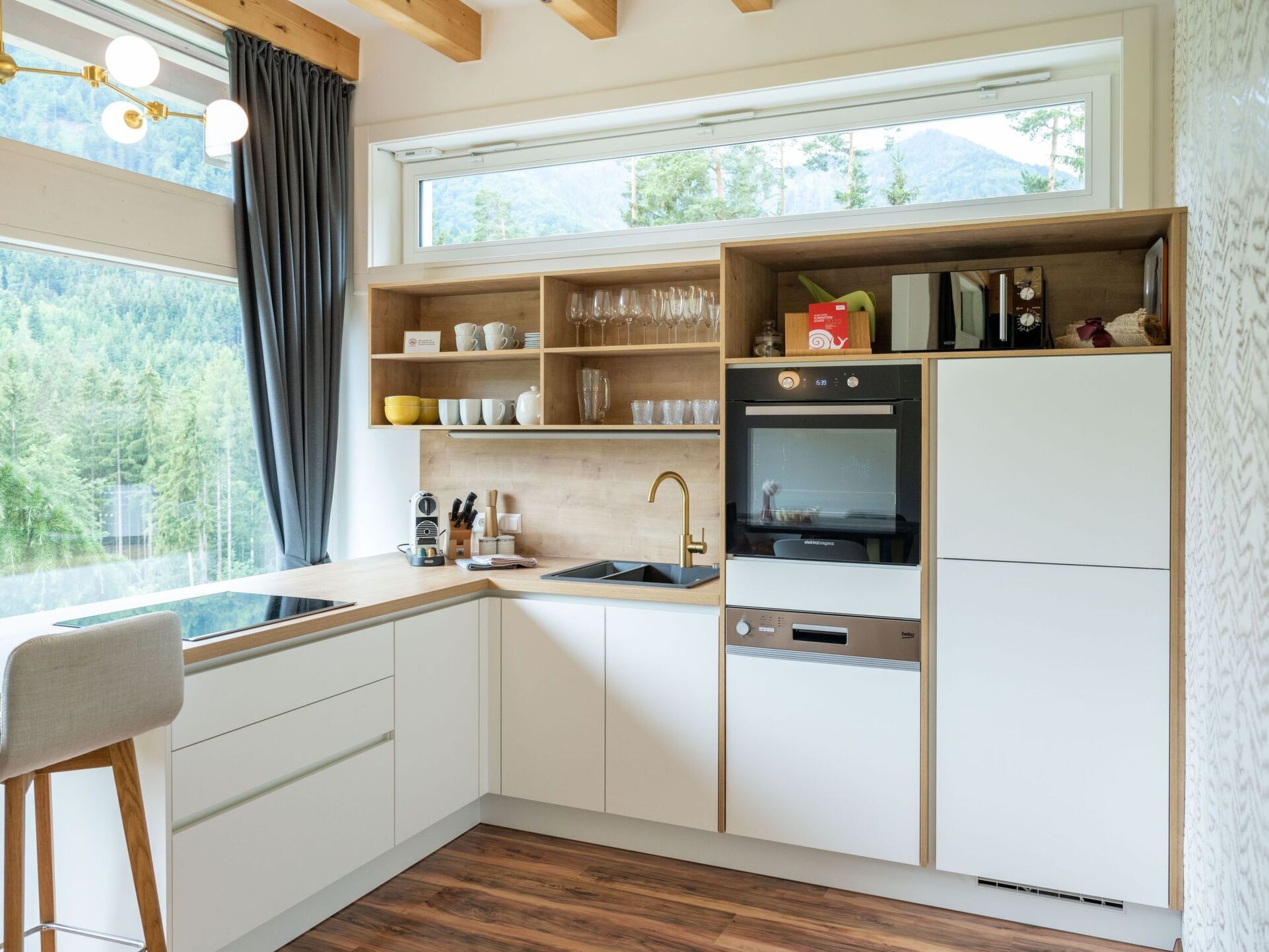 Tranquil 2-Bed Apartment in Volkermarkt, Sleeps 4, 1061