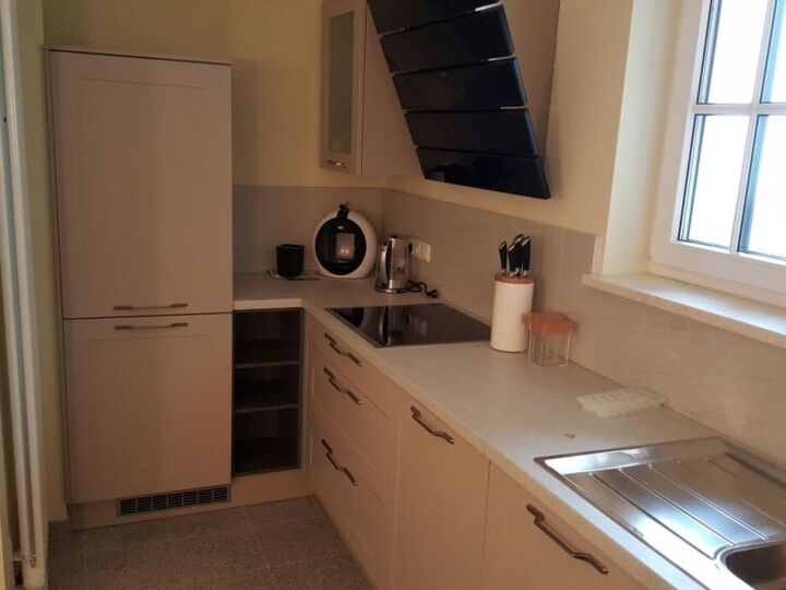 Sumptuous 1-Bed Apartment in Klagenfurt-Land, Sleeps 2, 1062