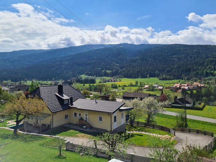 4-Bed House with Mountain View in Murau, Sleeps 8, 1103
