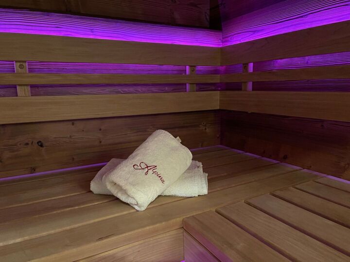 Charming 3-Bed Apartment in Bregenz, Sleeps 8, 1026