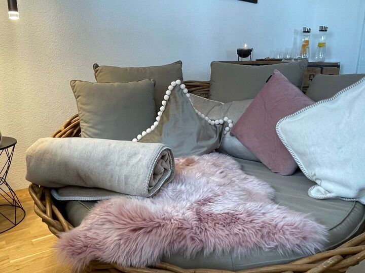 Charming 3-Bed Apartment in Bregenz, Sleeps 8, 1026