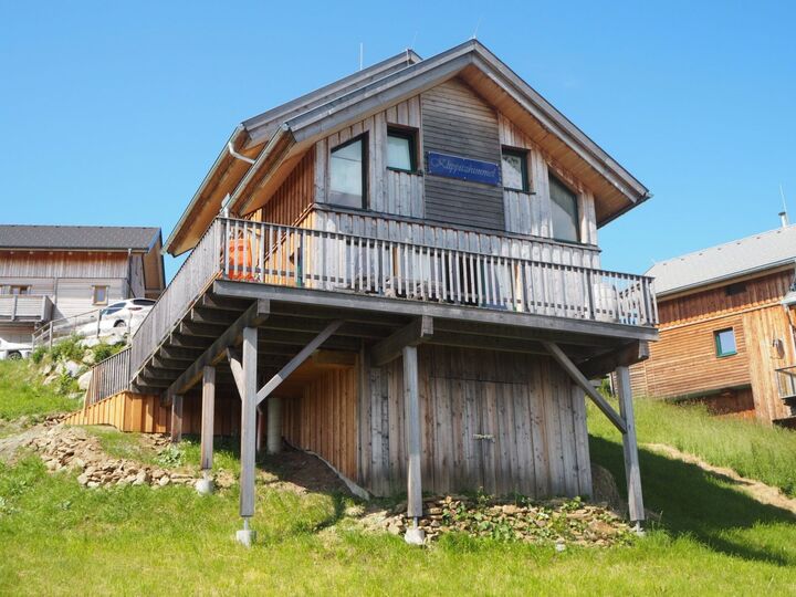 Spacious 3-Bed House in Wolfsberg, Sleeps 6, 1043
