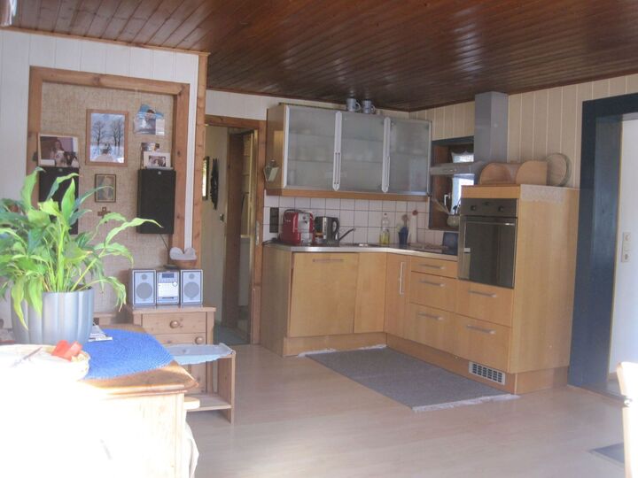 Spacious 2-Bed House in Zell am See, Sleeps 4, 1100