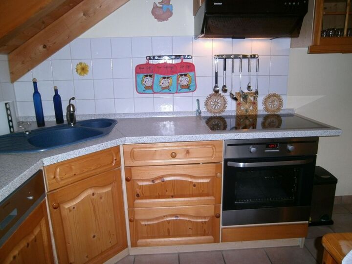 Tranquil 1-Bed Apartment in Gmunden, Sleeps 2, 1005