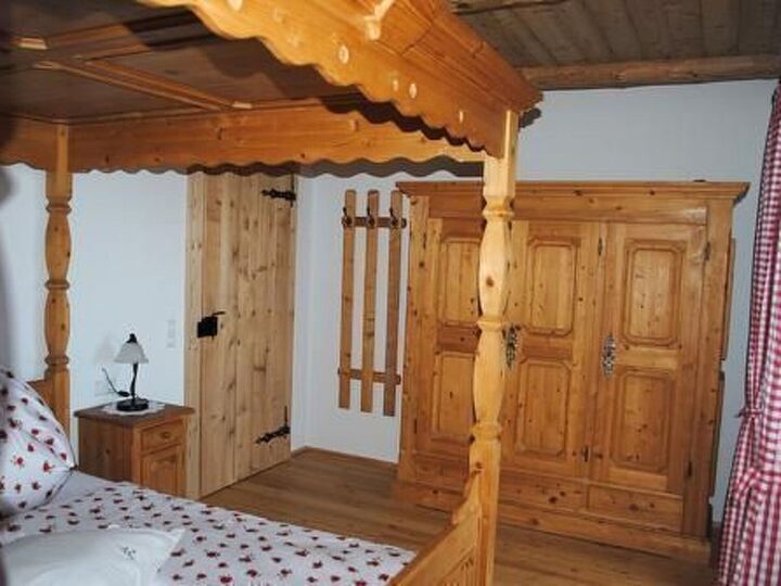 Inviting 4-Bed House in Wolfsberg, Sleeps 10, 1103
