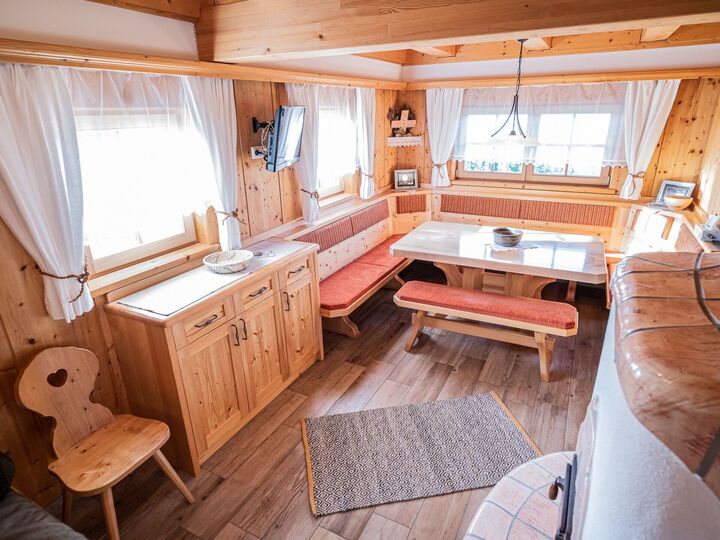 2-Bed House with Mountain View in Wolfsberg, Sleeps 6, 1104