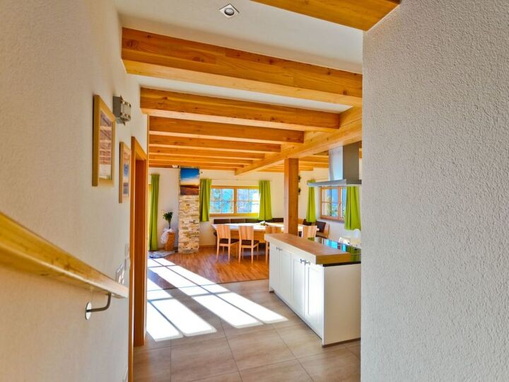Delightful 4-Bed House in Wolfsberg, Sleeps 10, 1105