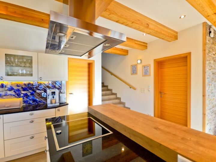 Delightful 4-Bed House in Wolfsberg, Sleeps 10, 1105