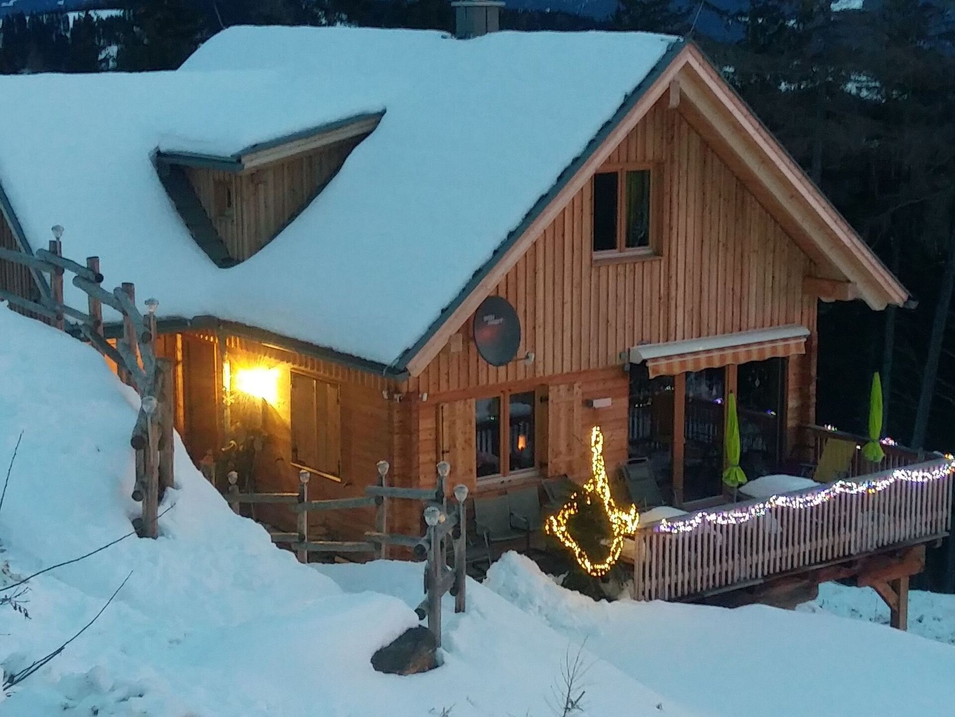 4-Bed House with Private Pool in Wolfsberg, Sleeps 6, 1107
