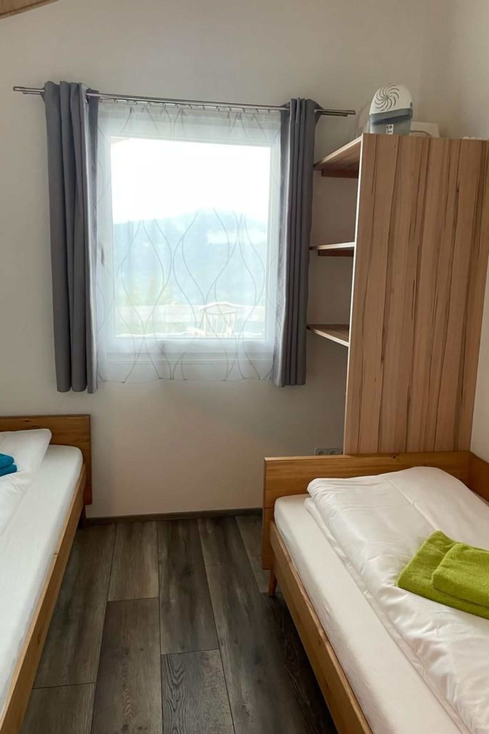 Stunning 3-Bed House in Wolfsberg, Sleeps 6, 1093