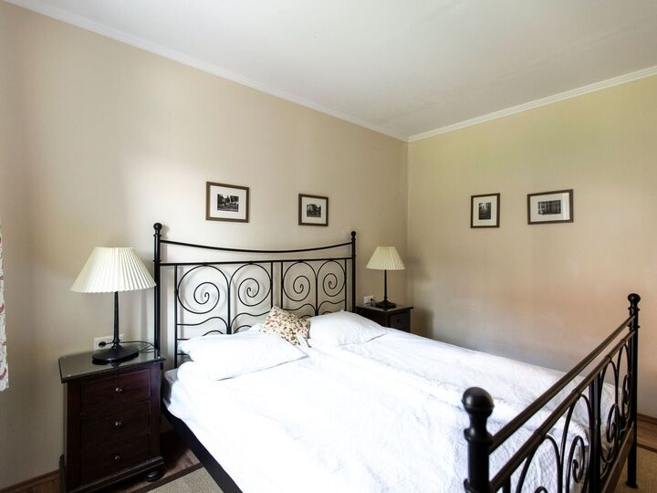 Exclusive 2-Bed Apartment in Voitsberg, Sleeps 4, 1126