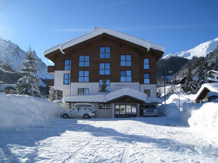 1-Bed Apartment in Bludenz, Sleeps 5, 1048