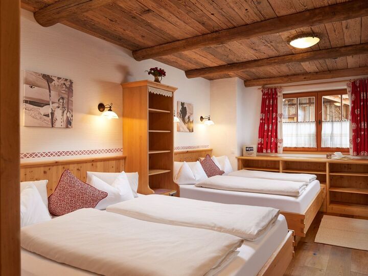 4-Bed House in Sankt Johann im Pongau, Sleeps 10, 1138