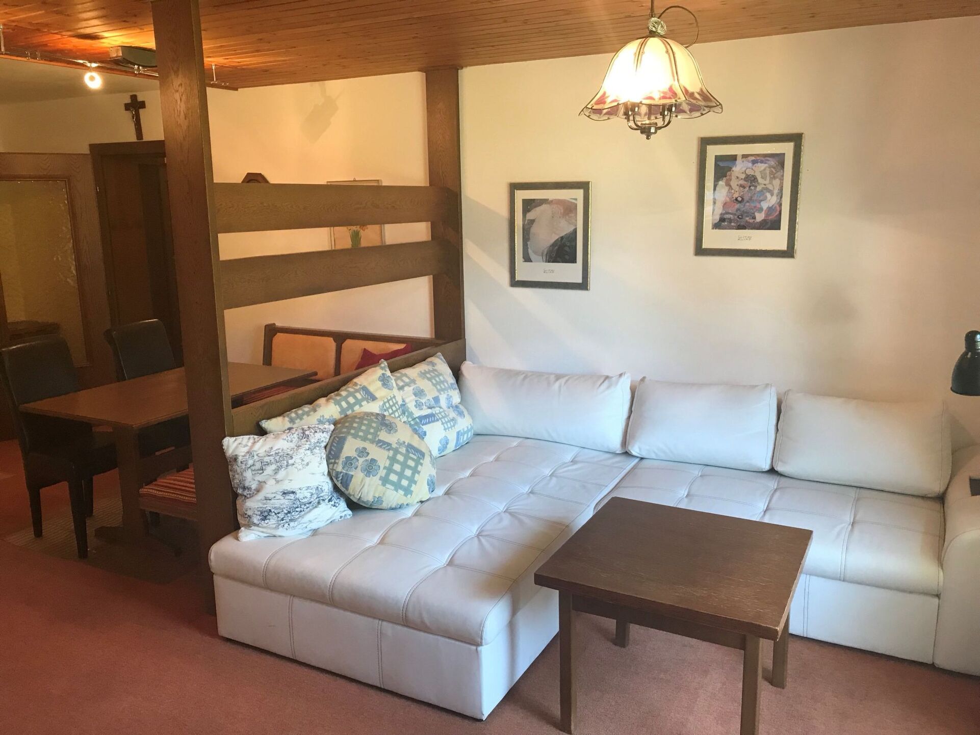 2-Bed Apartment in Sankt Johann im Pongau, Sleeps 3, 1129