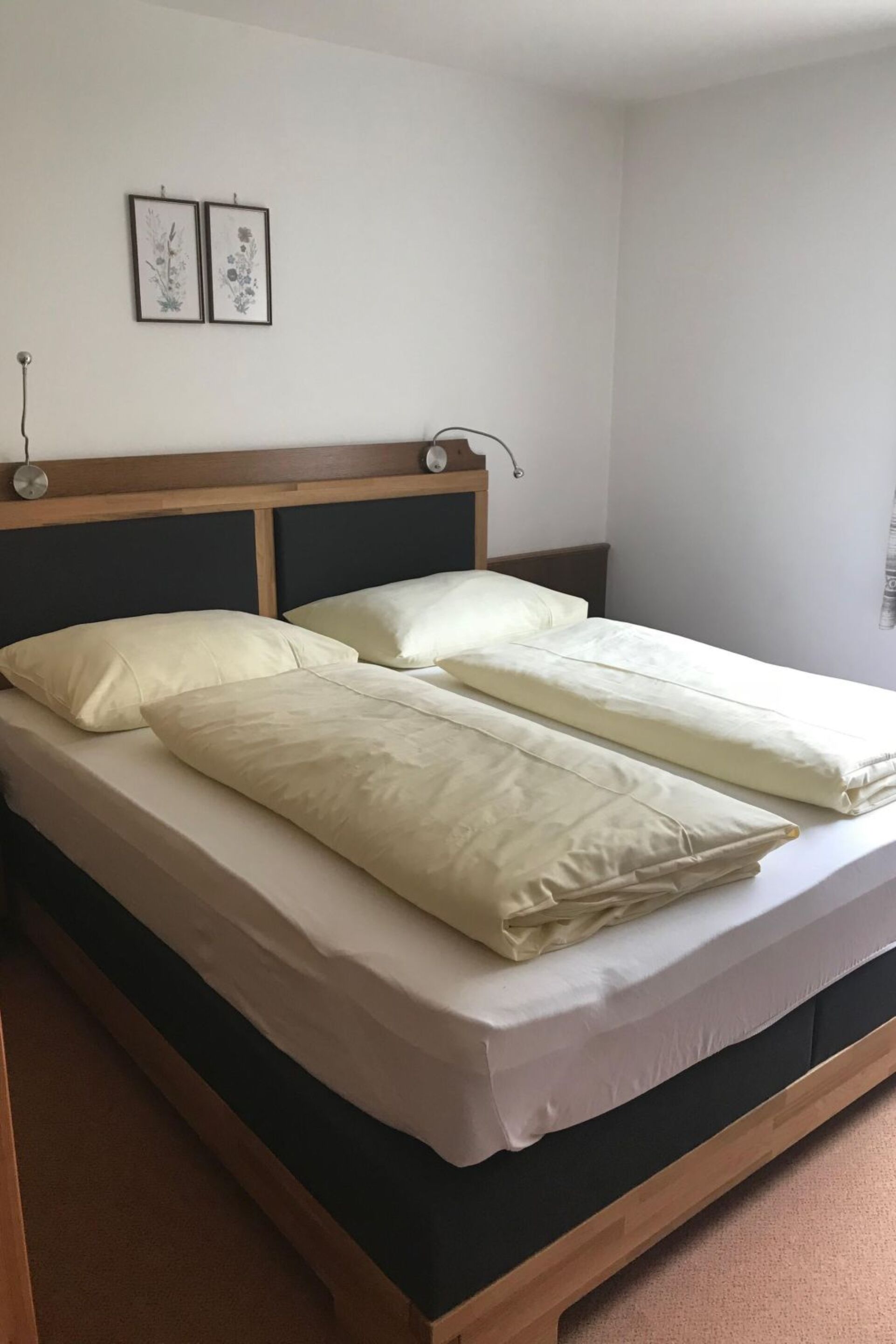 2-Bed Apartment in Sankt Johann im Pongau, Sleeps 3, 1129