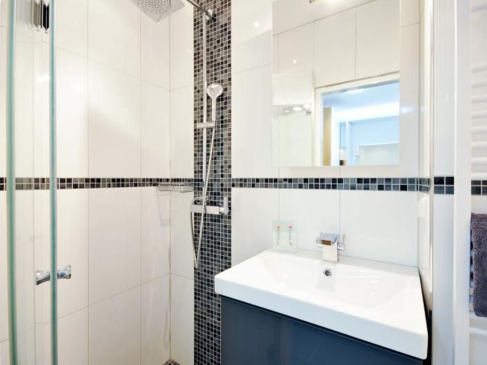 Luxurious 1-Bed Apartment in Wien, Sleeps 2, 1007