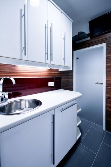 Luxurious 1-Bed Apartment in Wien, Sleeps 2, 1007