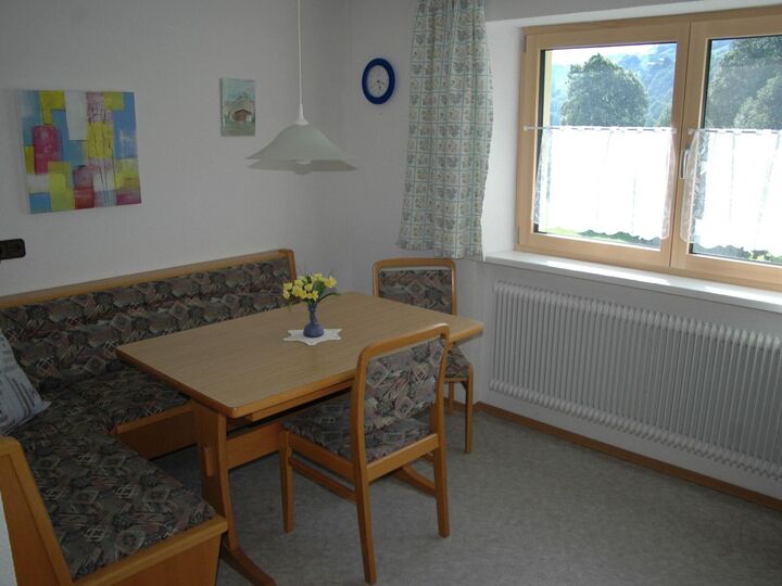 Stunning 1-Bed Apartment in Bludenz, Sleeps 2, 1041