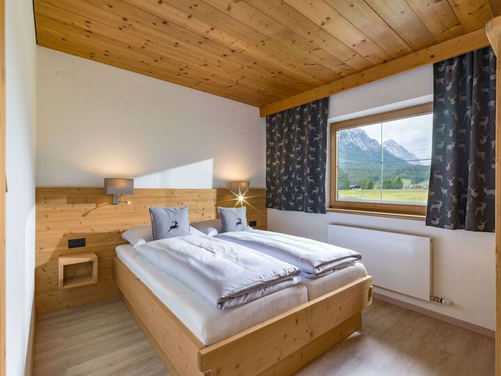 1-Bed Apartment in Innsbruck-Land, Sleeps 3, 1146