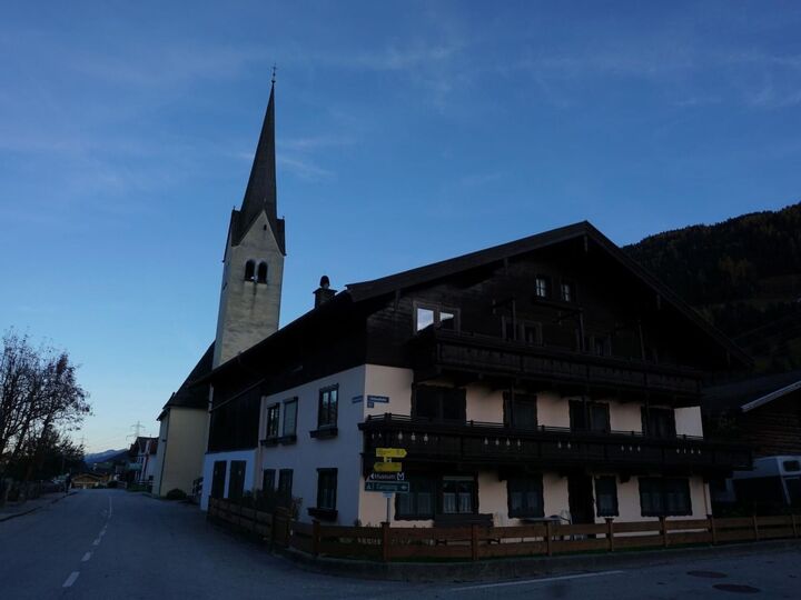 Serene 9-Bed House in Zell am See, Sleeps 19, 1122
