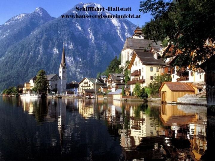 Charming 2-Bed Apartment in Hallein, Sleeps 4, 1119