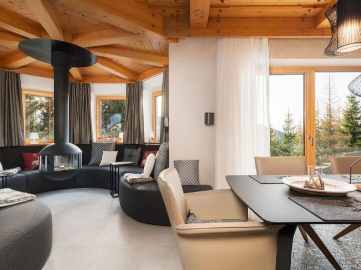 8-Bed House in Sankt Johann im Pongau, Sleeps 20, 1126