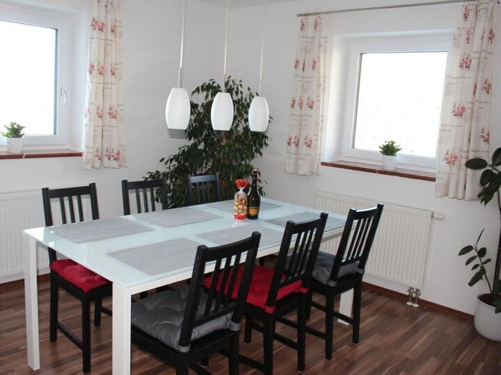 2-Bed Apartment in Hallein, Sleeps 6, 1127