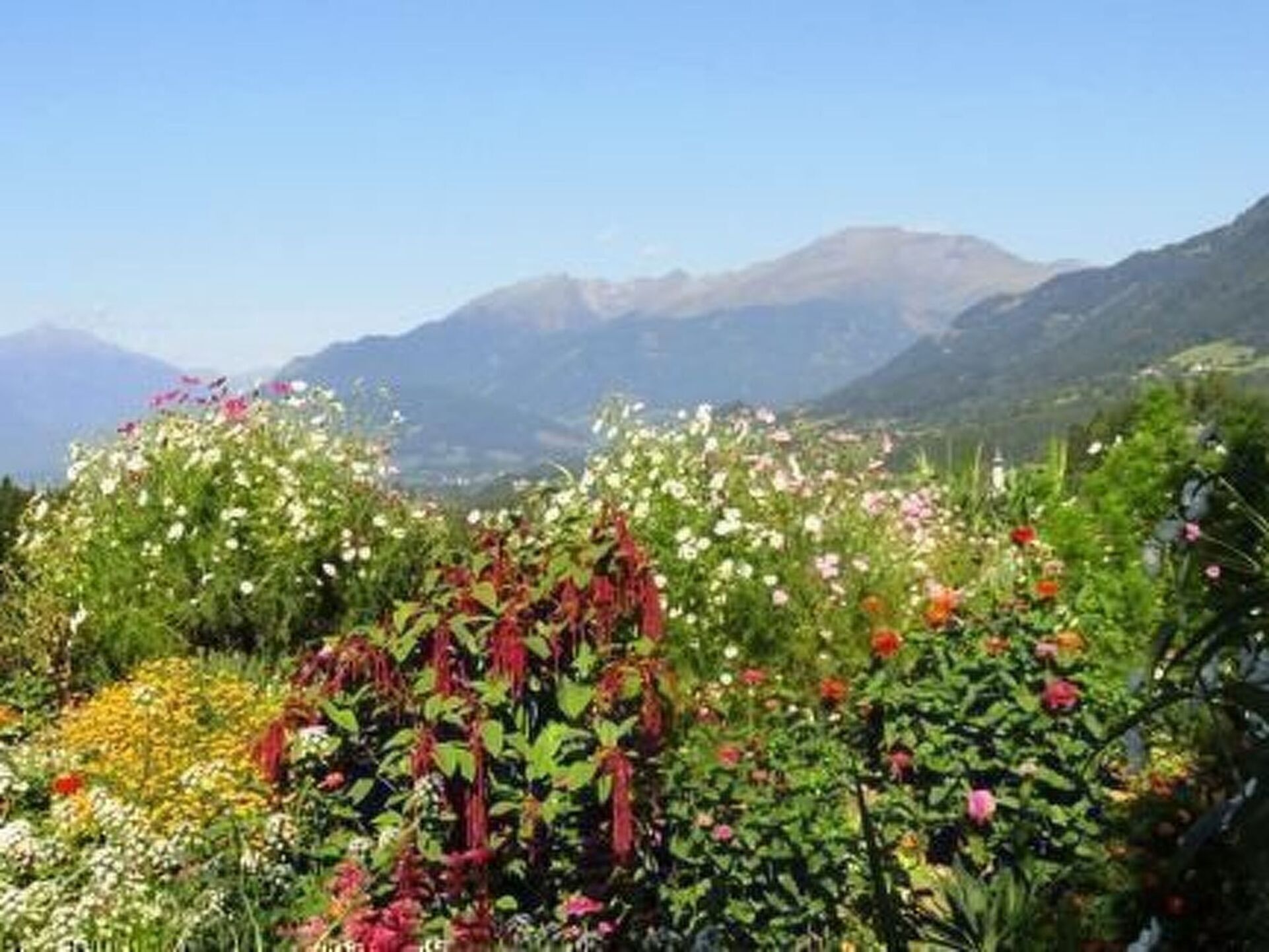 2-Bed Apartment in Spittal an der Drau, Sleeps 6, 1081