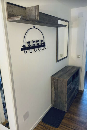 Sublime 1-Bed Apartment in Klagenfurt-Land, Sleeps 2, 1086