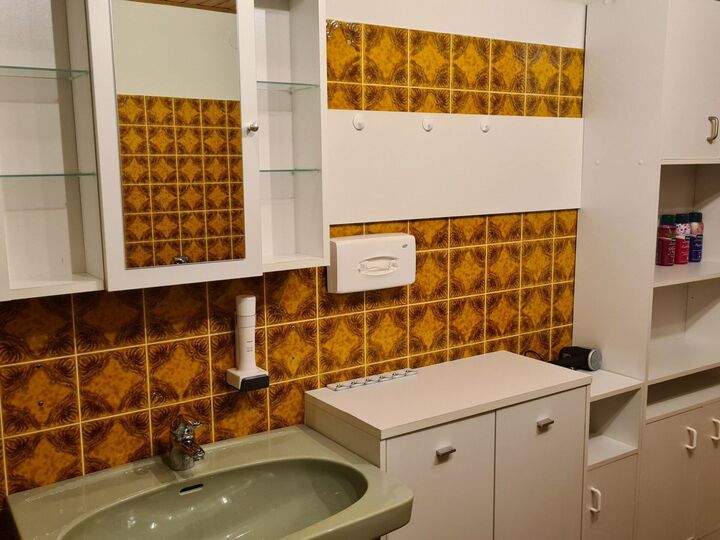 Idyllic 3-Bed Apartment in Liezen, Sleeps 10, 1023
