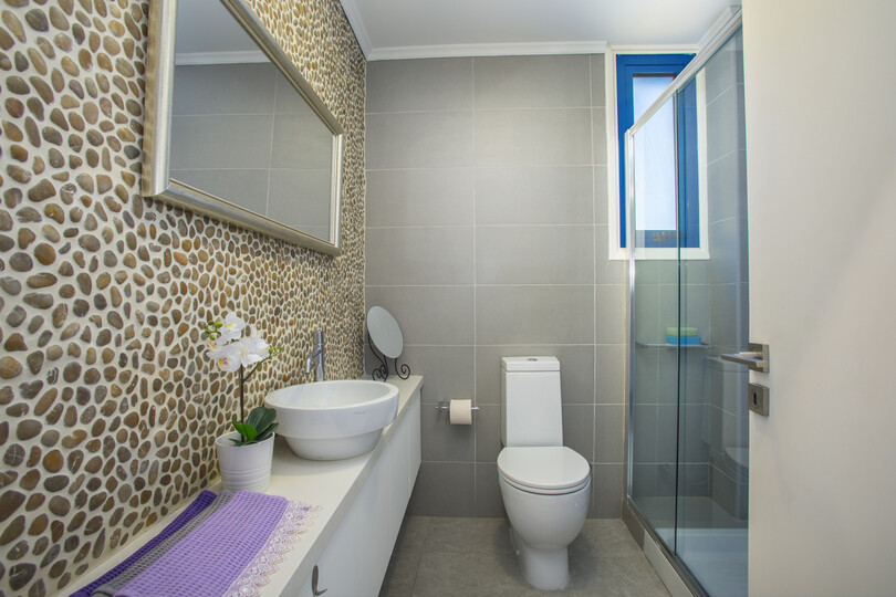 5 Star Aster Seaside Suite – Stylish Retreat in Cape Greco