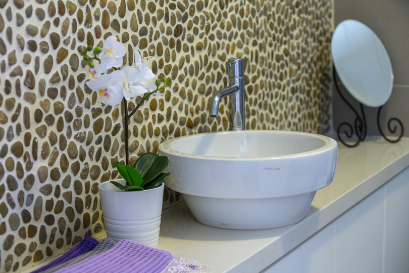 5 Star Aster Seaside Suite – Stylish Retreat in Cape Greco