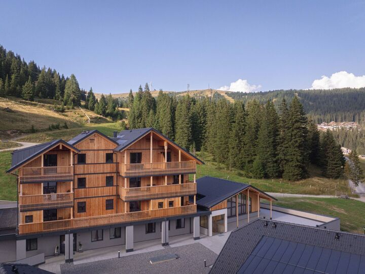 3-Bed Apartment with Mountain View in Murau, Sleeps 8, 1030, Lachtal, Austria