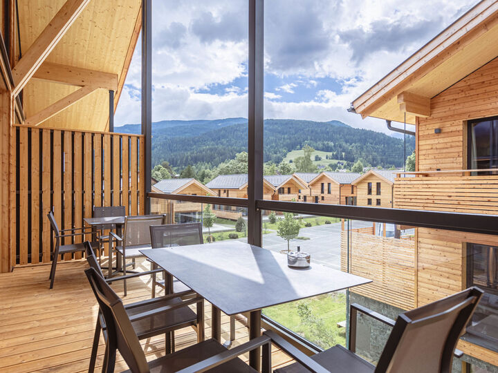 4-Bed Apartment with Mountain View in Murau, Sleeps 10, 1052, St. Lorenzen am Kreischberg, Austria