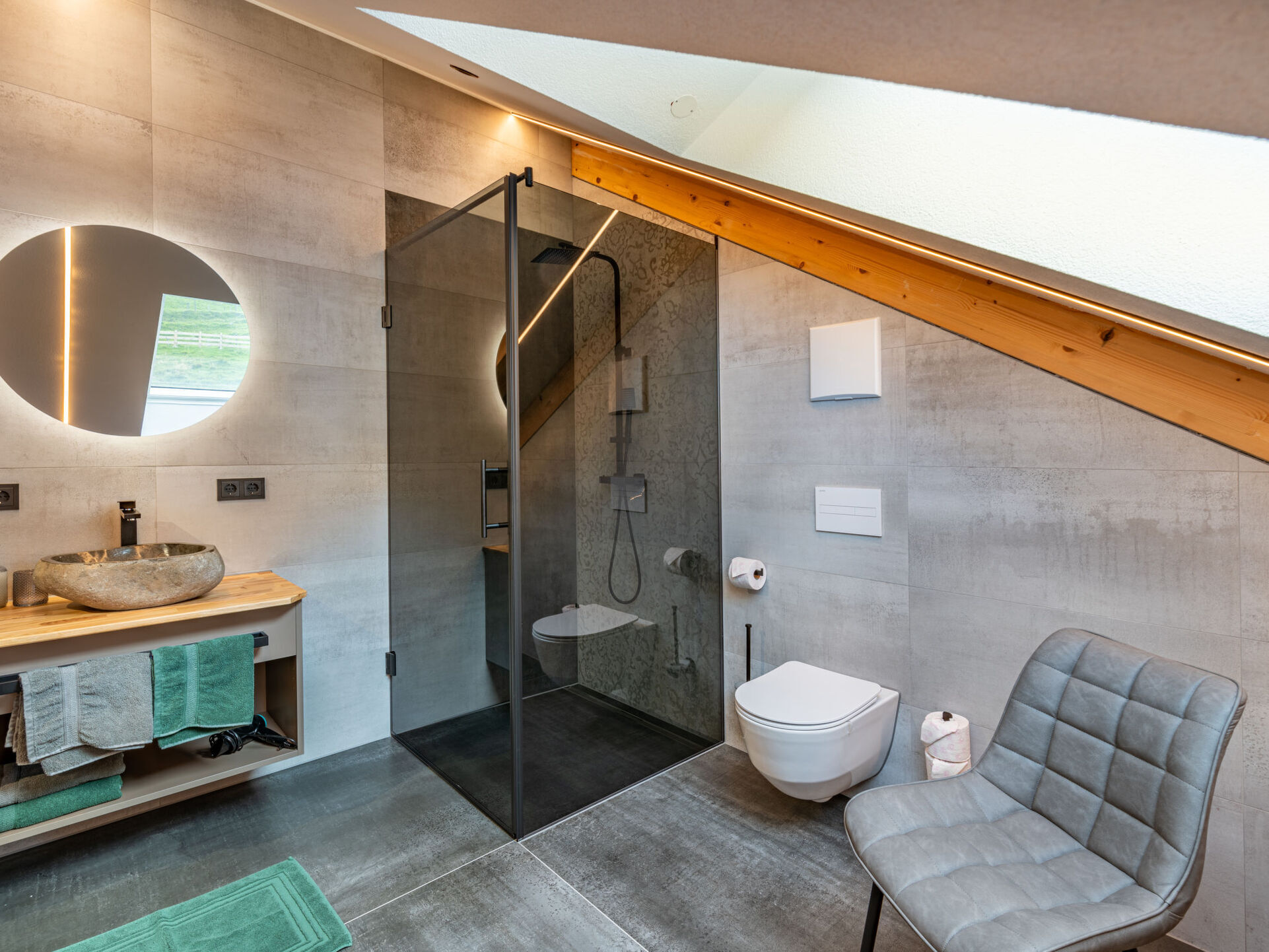 Bathroom / Wellness