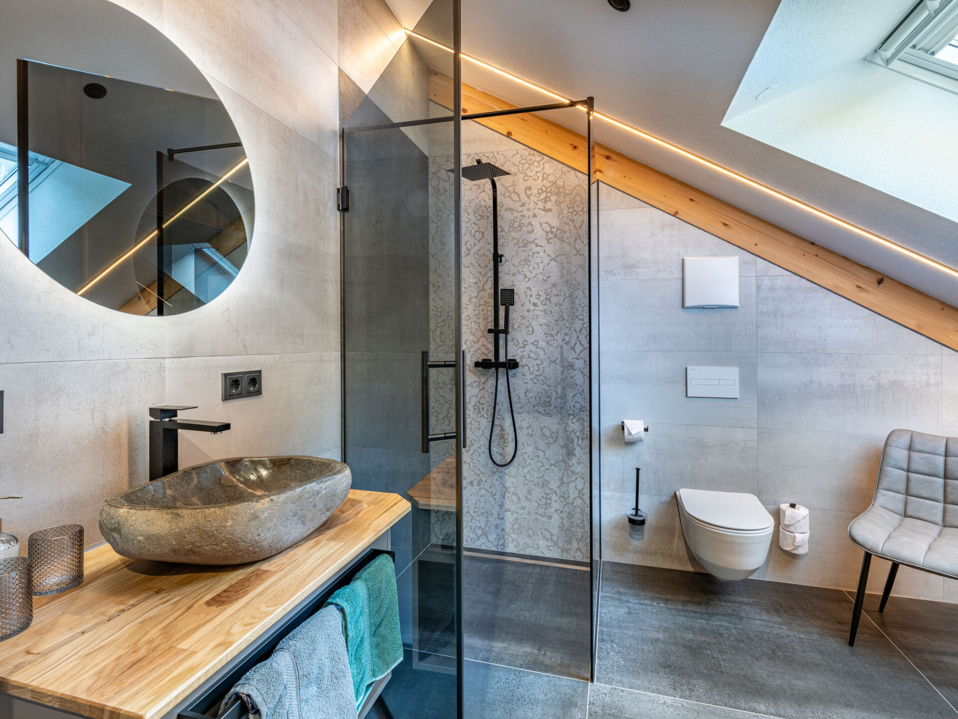 Bathroom / Wellness