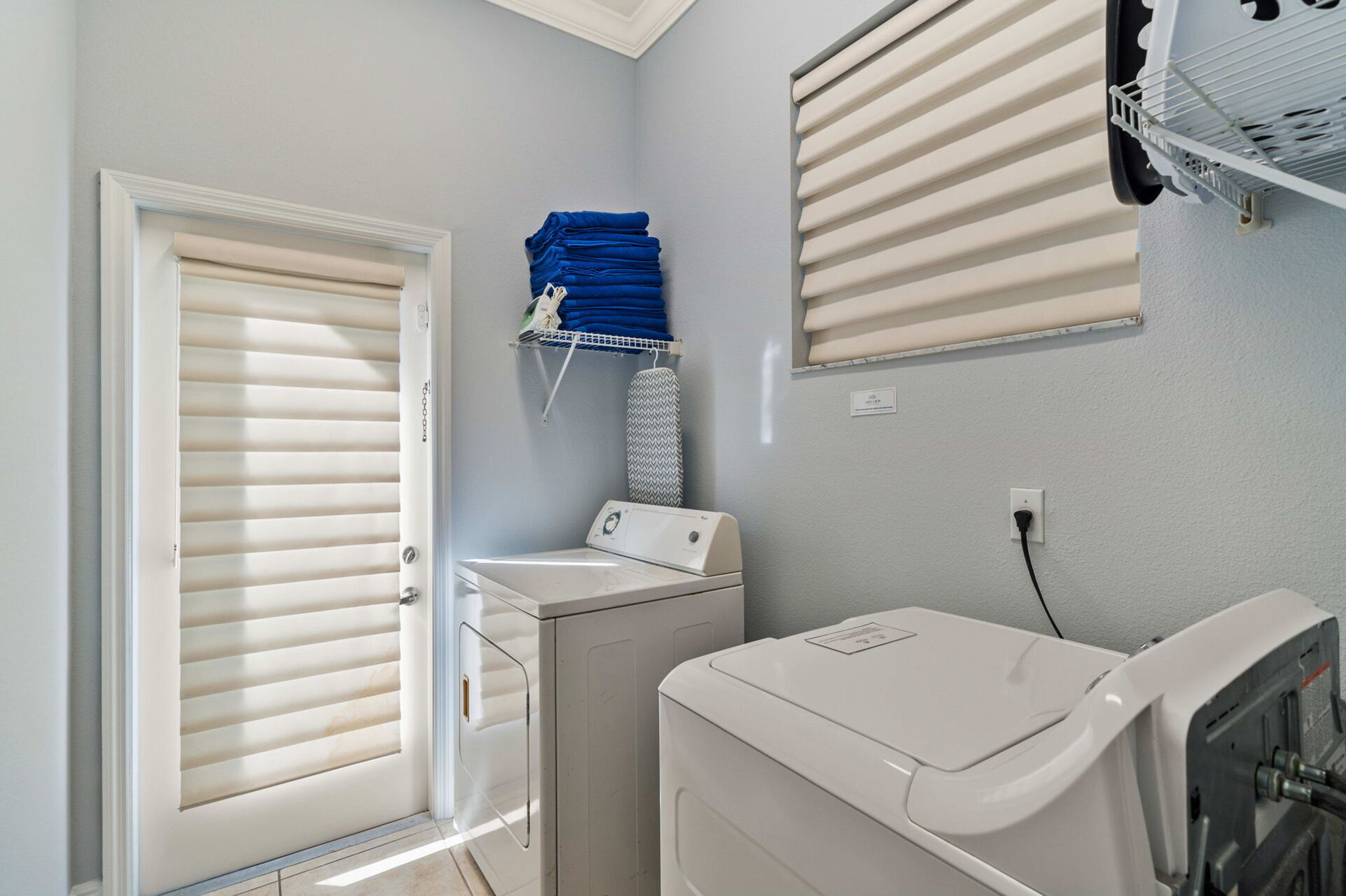 Modern Kissimmee 5 Bedroom Home, Orlando Villa 6674