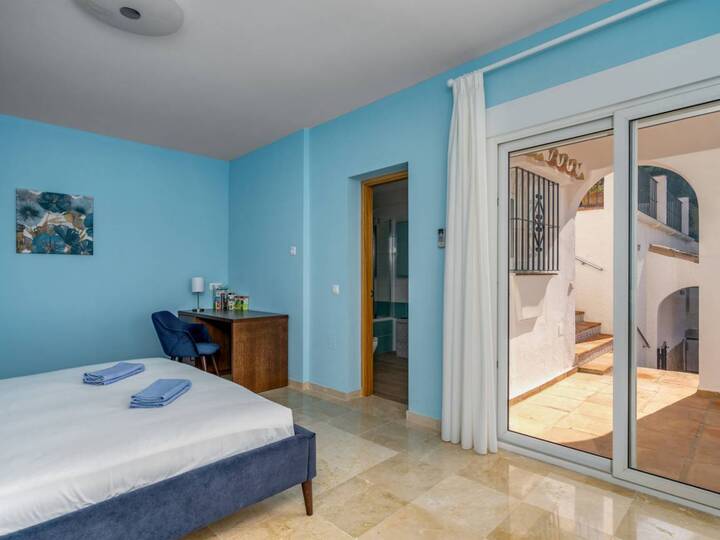Las Lagunas de Mijas Villa 1071