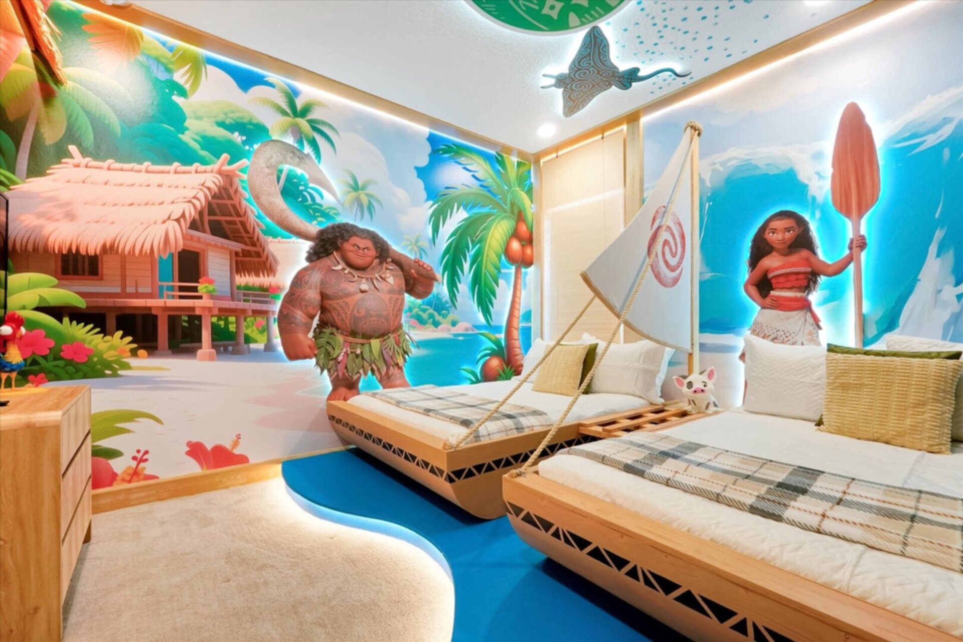 The Ultimate 15 Bedroom Mansion on Orange County, Orlando Mansion 6675