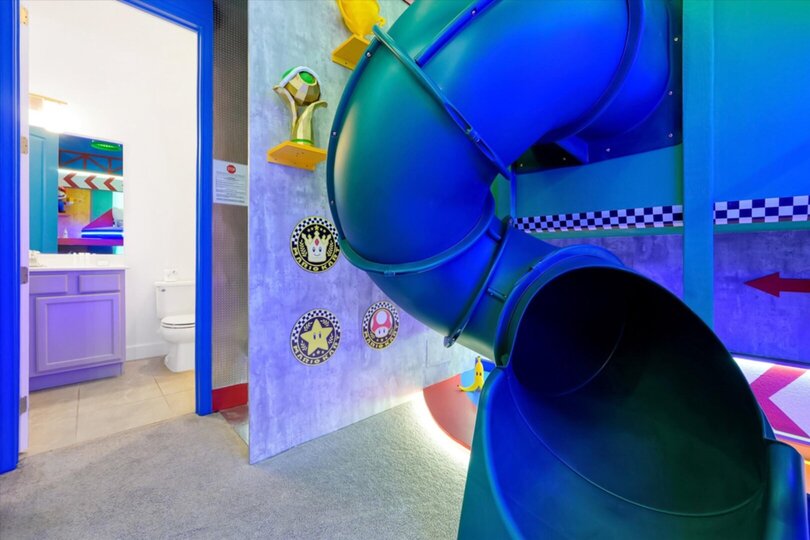 The Ultimate 15 Bedroom Mansion on Orange County, Orlando Mansion 6675