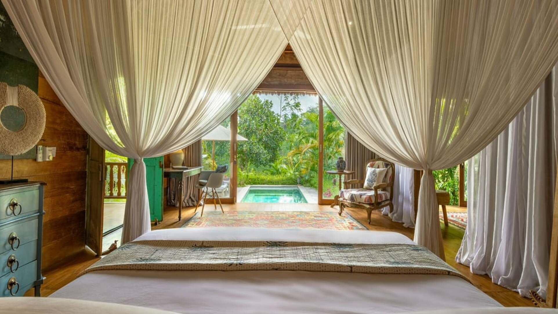 5 Star Villa Nag Shampa – A Private Balinese Masterpiece