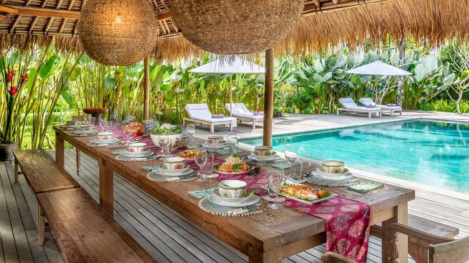 5 Star Villa Nag Shampa – A Private Balinese Masterpiece