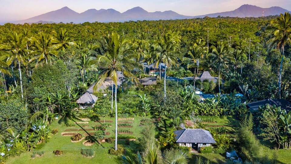 5 Star Villa Nag Shampa – A Private Balinese Masterpiece